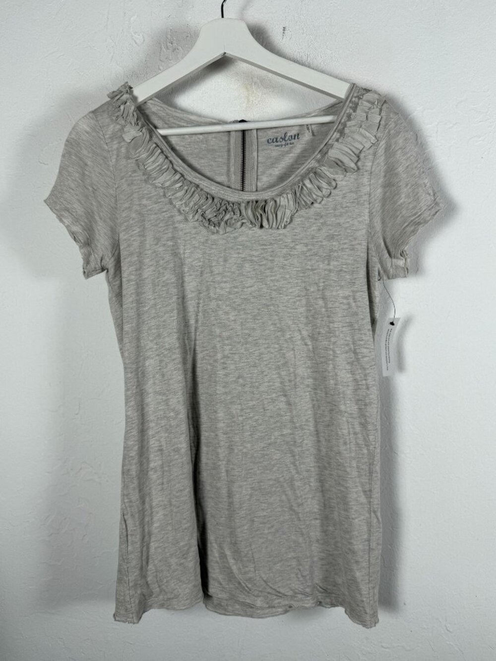 Caslon Women's Gray Ruffle Neck Top Short Sleeve Knit Tee Zipper Back Medium New